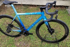 colnago_c64_50s_BFBL-shimano-dura-ace-di2-9170-disc-campagnolo-bora-wto_010_resize