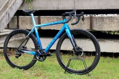 colnago_c64_50s_BFBL-shimano-dura-ace-di2-9170-disc-campagnolo-bora-wto_012_resize