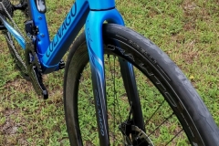 colnago_c64_50s_BFBL-shimano-dura-ace-di2-9170-disc-campagnolo-bora-wto_014_resize